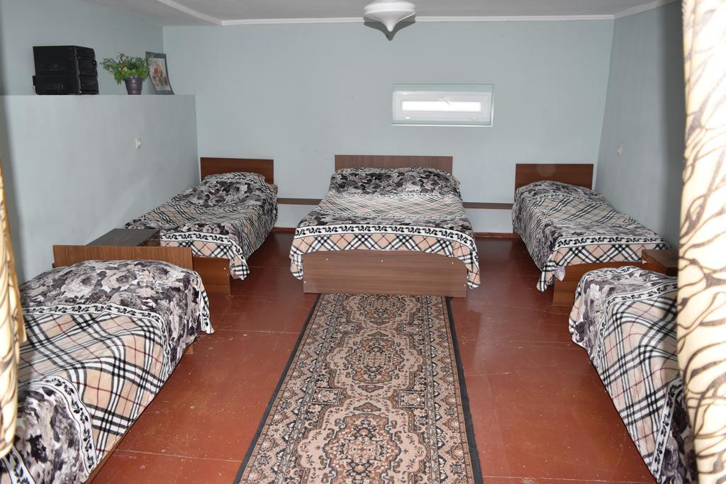 Qusha Guesthouse Meeting In The Mountains And Views Казбеги Екстериор снимка
