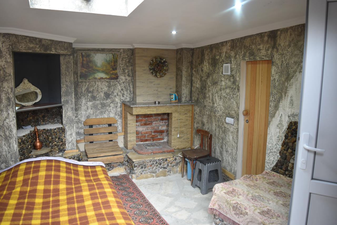 Qusha Guesthouse Meeting In The Mountains And Views Казбеги Екстериор снимка